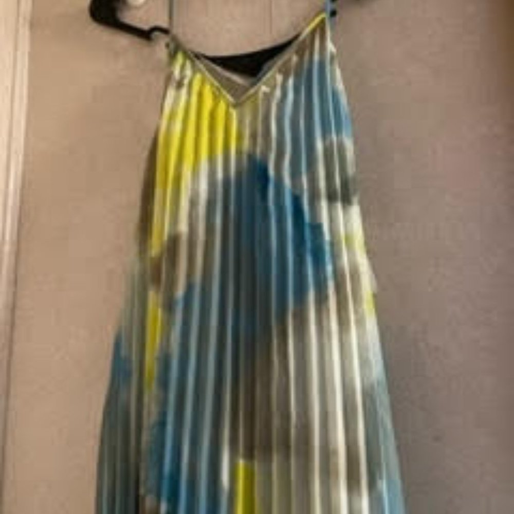 Bar III Midi Dress M Accordion Pleat Tie Dye Watercolor Sky Chiffon NEW